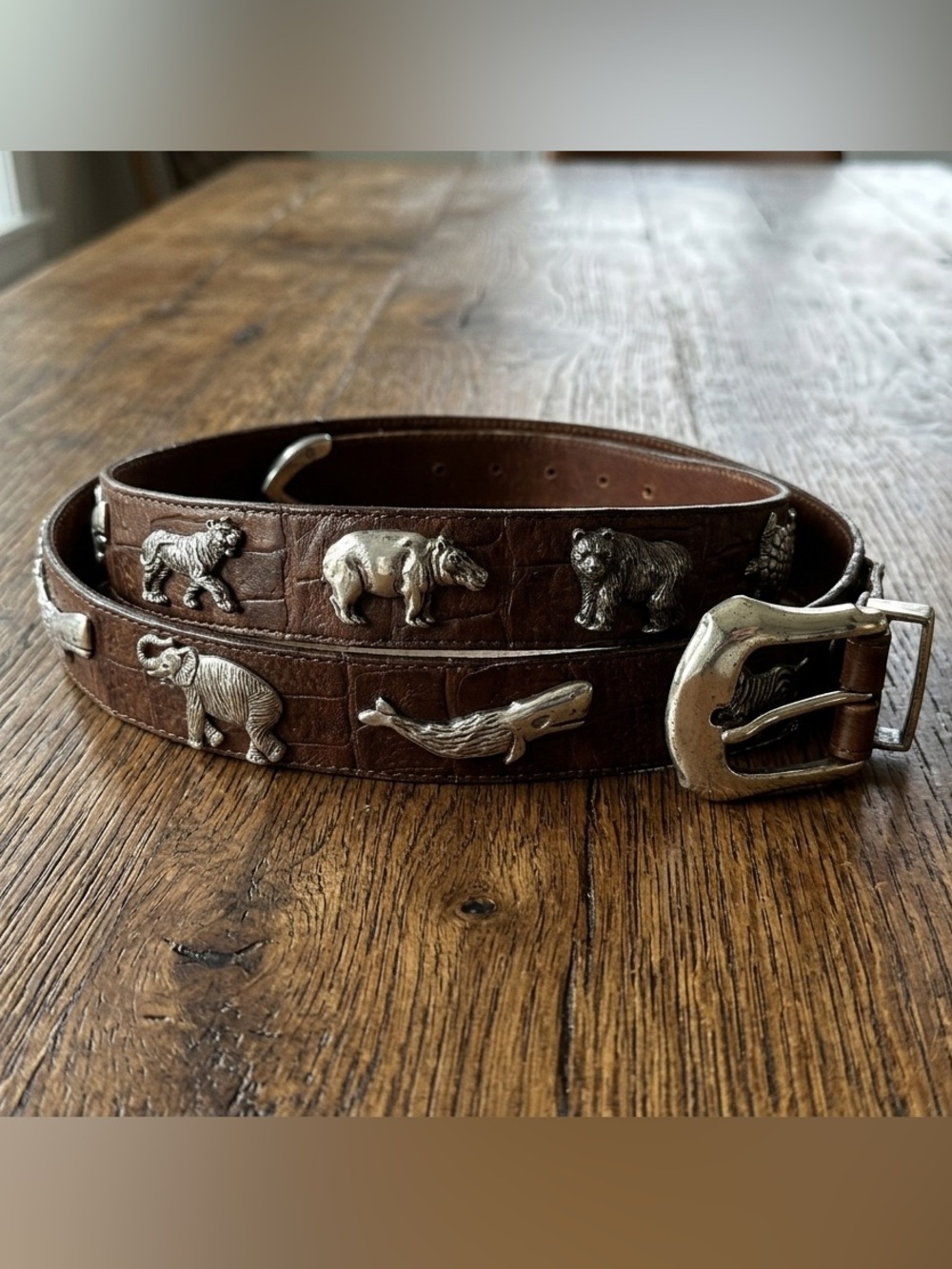 Vintage Honest Brown Leather Zoo Animal Concho Western Belt Size 30